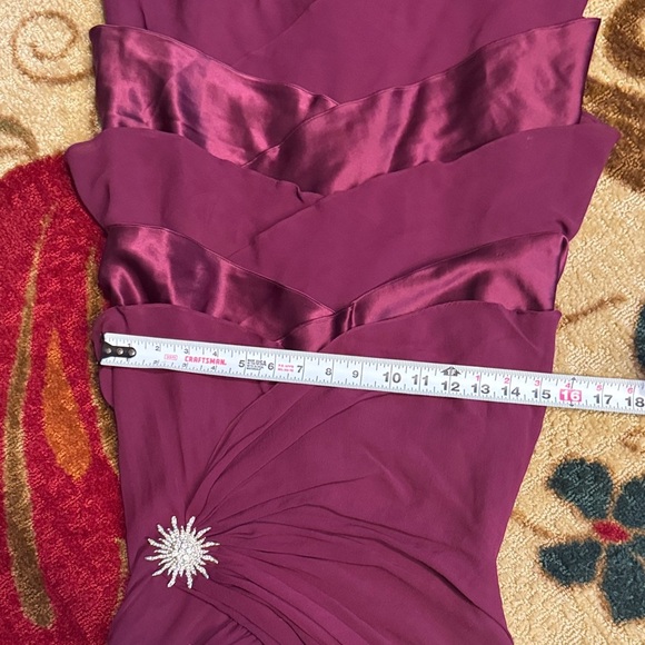 Elegant Wine High-Low Evening Dress - Picture 10 of 13